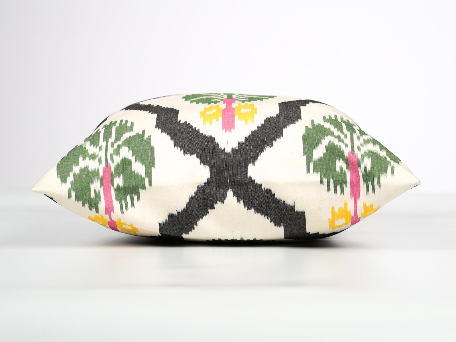 White and Black Geometric Ikat Pillow Cover - Image 4
