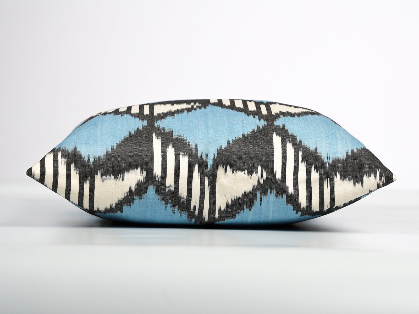 Blue Geometric Ikat Pillow Cover - Image 5