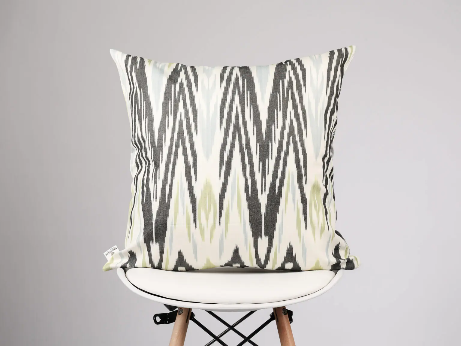 Black Zigzag Ikat Pillow Cover USA