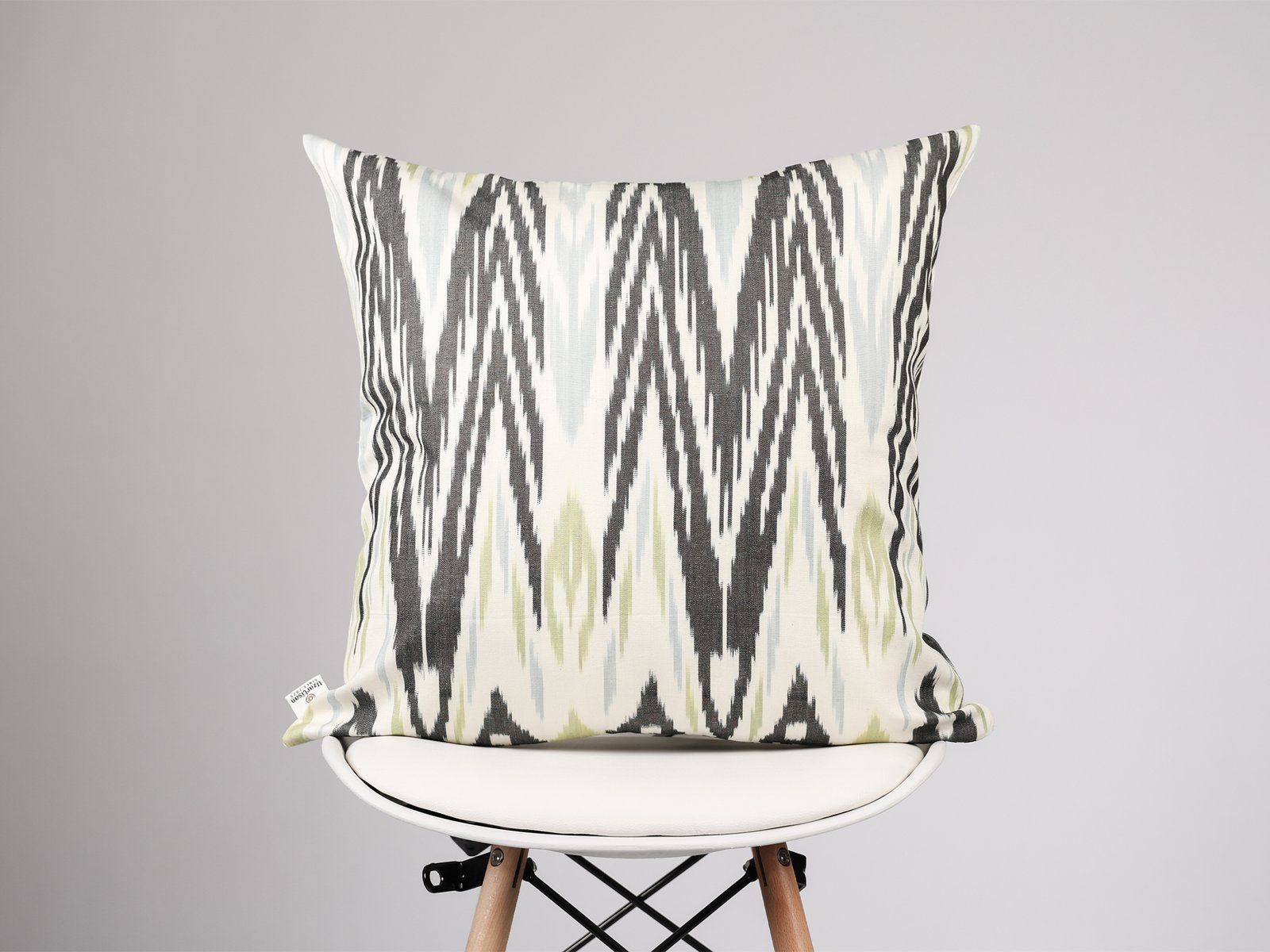 Black Zigzag Ikat Pillow Cover USA