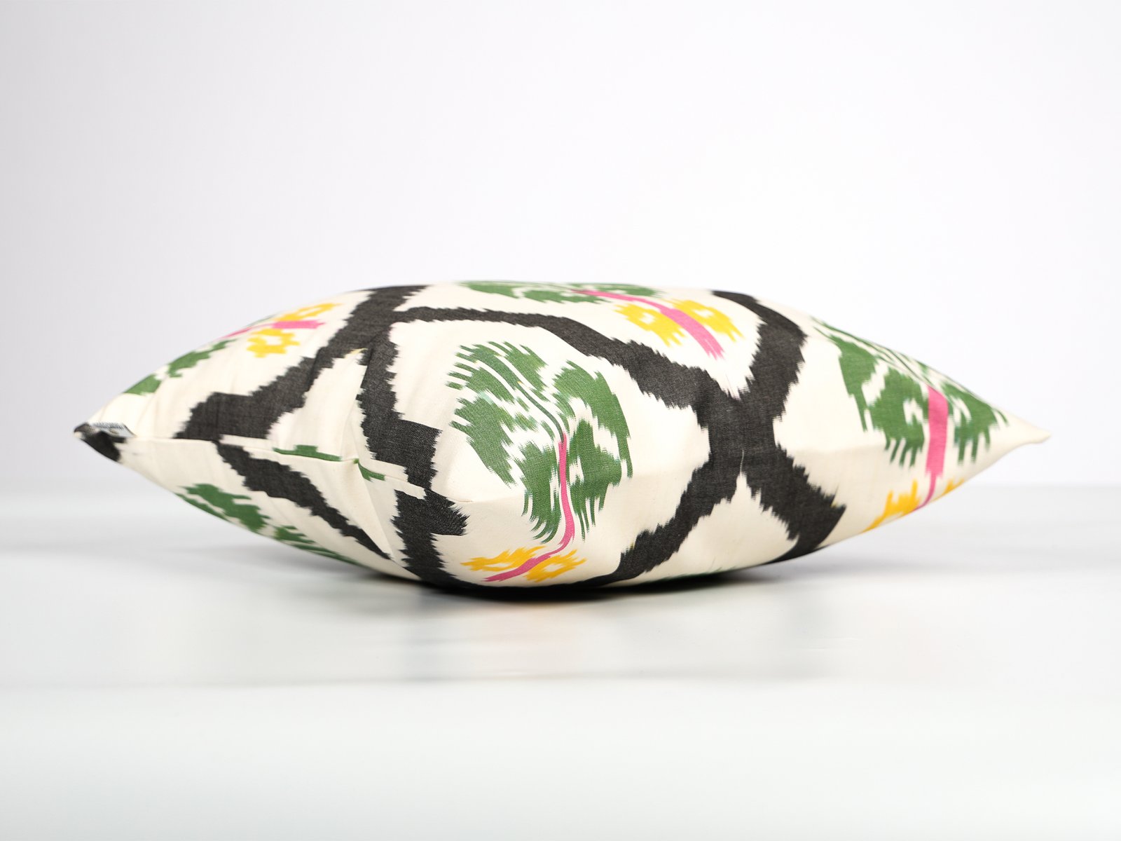 White and Black Geometric Ikat Pillow Cover - Image 5