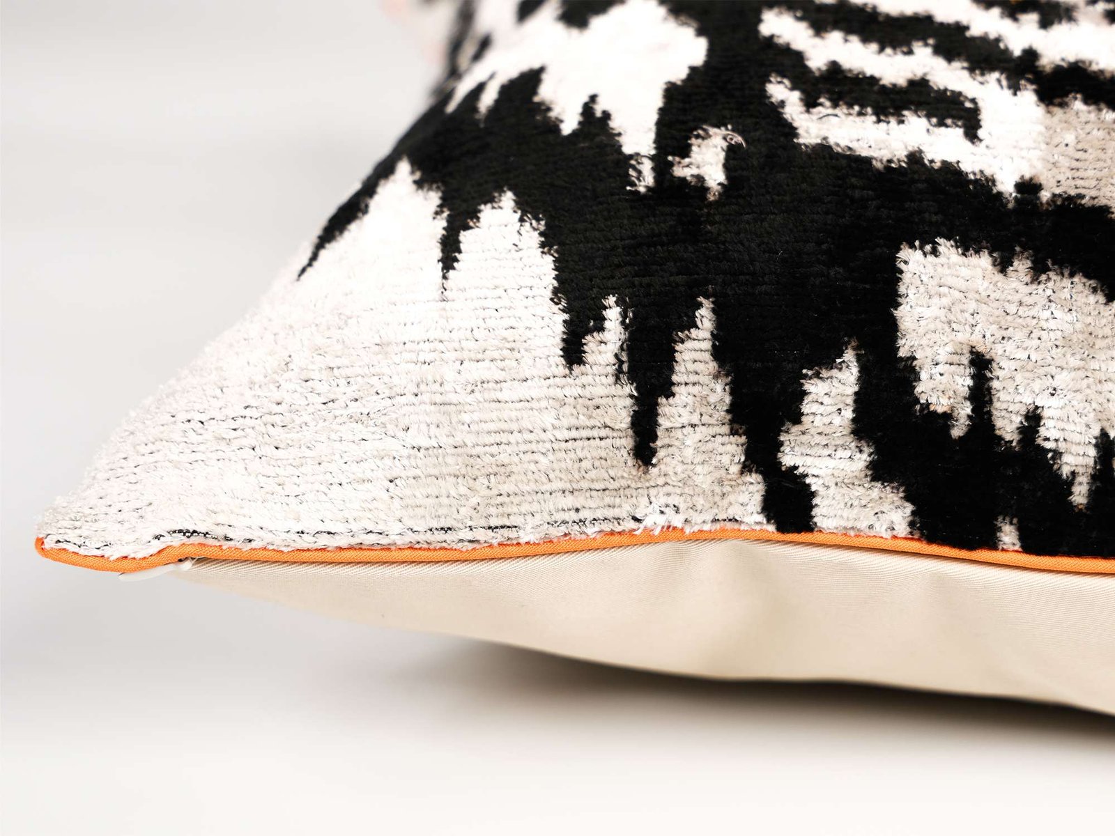 Handmade Tiger Silk Velvet Ikat Pillow Cover - Image 8