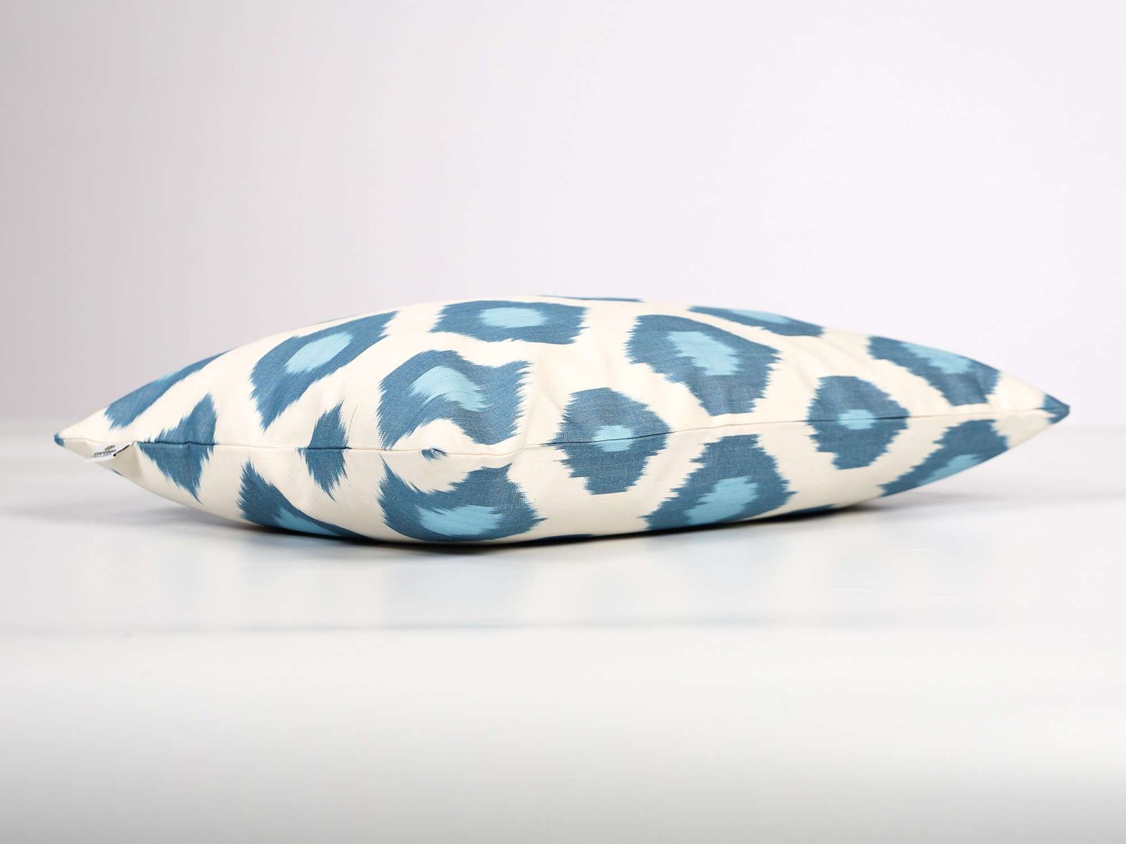 Blue Ikat Cushion Cover – Handmade Uzbek Pillow - Image 3